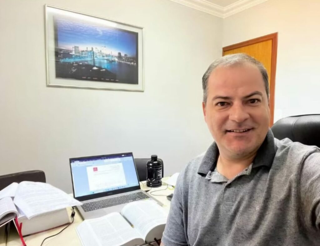 Pré-candidato envolvido na morte de ex-vereador paga fiança de R$ 15 mil e é solto
