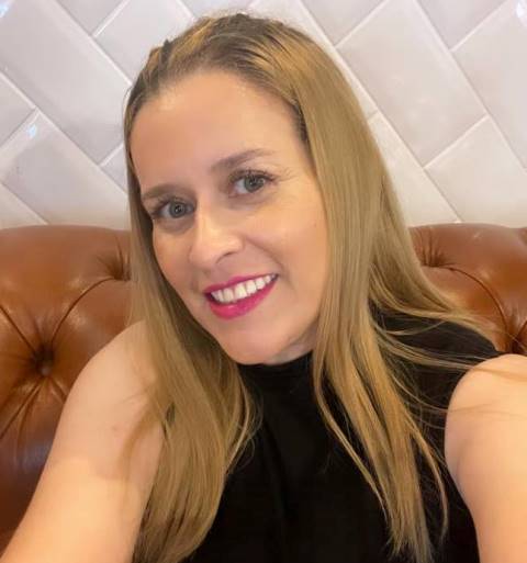 Saiba quem faz aniversário hoje, dia 12/05/24, por Dora Nunes Saiba quem faz aniversário hoje, dia 12/05/24, por Dora Nunes
