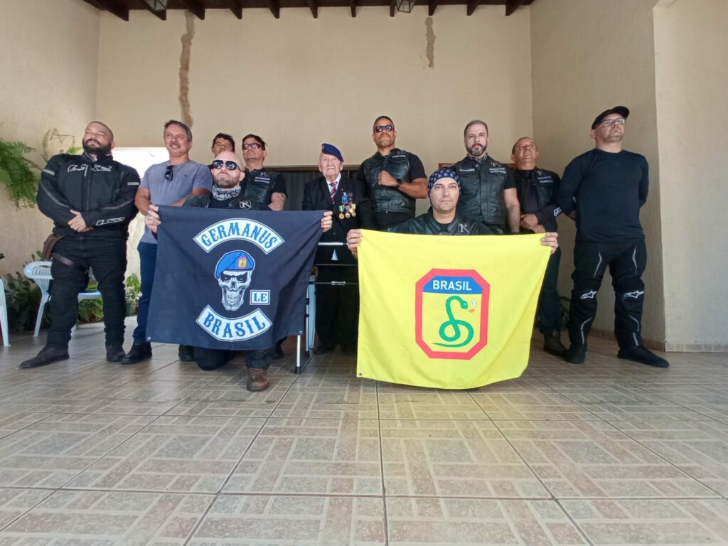 Integrantes das Forças de Segurança do MS prestam homenagem a veterano da FEB em Ponta Porã Integrantes das Forças de Segurança do MS prestam homenagem a veterano da FEB em Ponta Porã