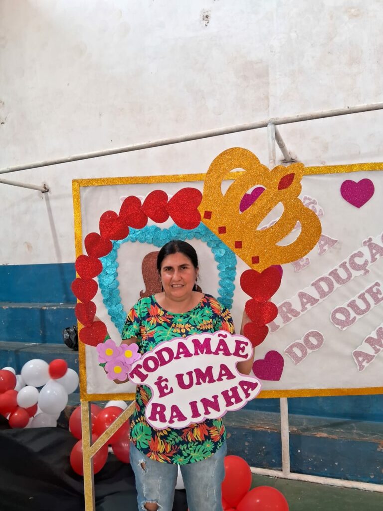 Saiba quem faz aniversário hoje, dia 12/05/24, por Dora Nunes Saiba quem faz aniversário hoje, dia 12/05/24, por Dora Nunes