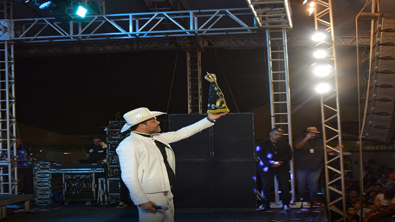 Mega Show do padre Alessandro Campo encerra a 1º Expo Iguatemi com chave de ouro Mega Show do padre Alessandro Campo encerra a 1º Expo Iguatemi com chave de ouro