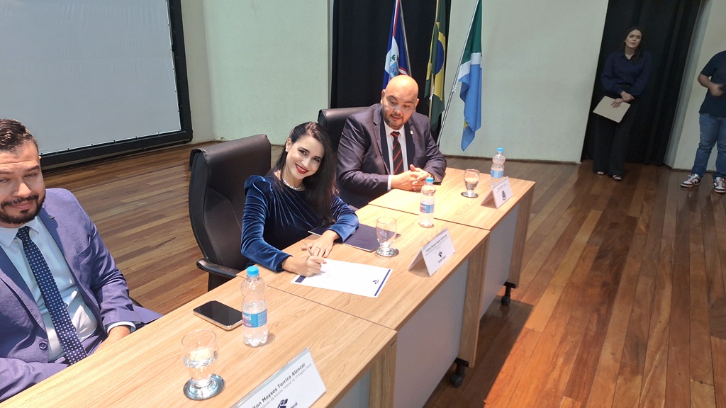 Novos Delegados da Receita Federal tomam posse em Ponta Porã Novos Delegados da Receita Federal tomam posse em Ponta Porã