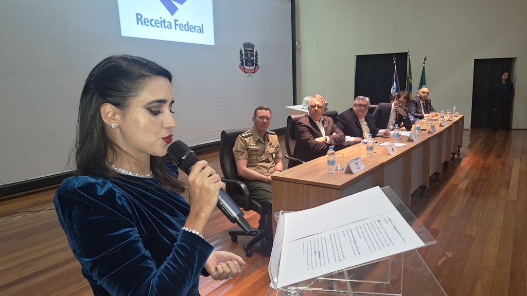 Novos Delegados da Receita Federal tomam posse em Ponta Porã Novos Delegados da Receita Federal tomam posse em Ponta Porã