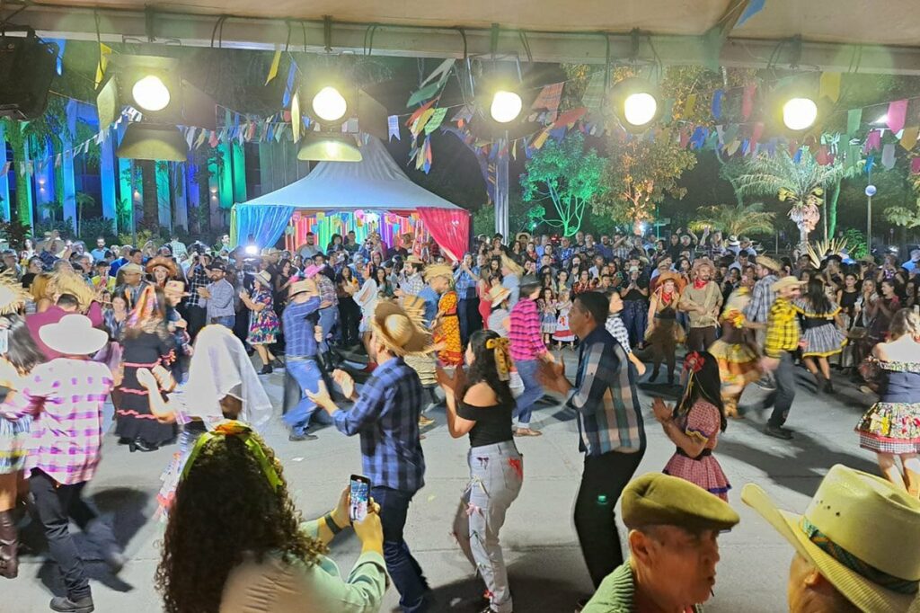 Festa para toda família, Arraiá ALEMS cresce e reúne 2,2 mil pessoas