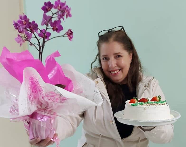 Saiba quem faz aniversário hoje, dia 18/06/24, por Dora Nunes Saiba quem faz aniversário hoje, dia 18/06/24, por Dora Nunes