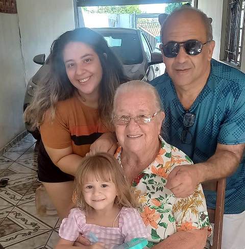 Saiba quem faz aniversário hoje, dia 28/06/24, por Dora Nunes Saiba quem faz aniversário hoje, dia 28/06/24, por Dora Nunes