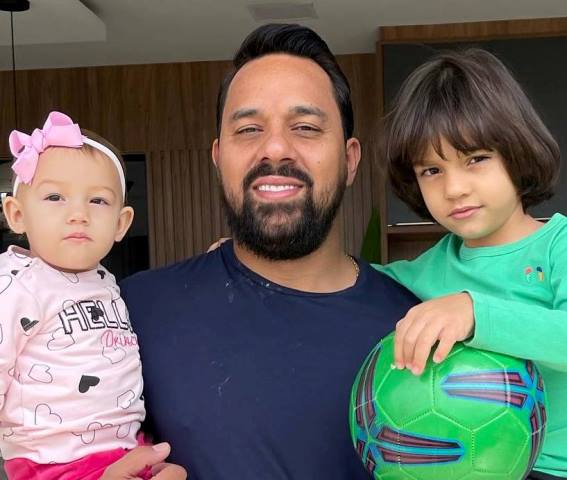 Confira os aniversariantes desse dia 07/06/24, por Dora Nunes Confira os aniversariantes desse dia 07/06/24, por Dora Nunes