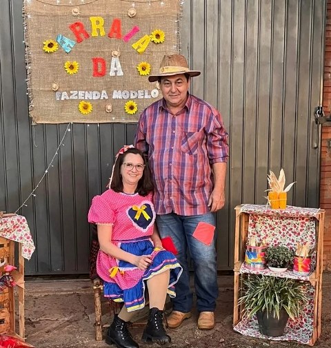 Confira os aniversariantes desse dia 19/06/24, por Dora Nunes Confira os aniversariantes desse dia 19/06/24, por Dora Nunes