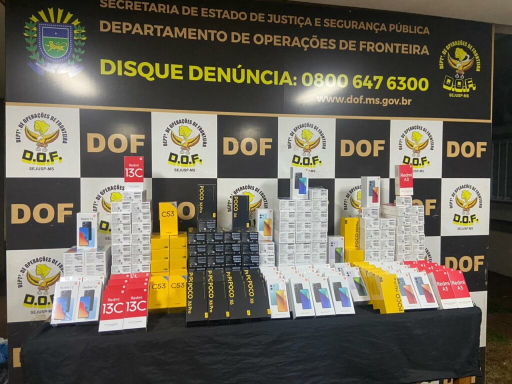 Caarapó: Mais de 200 celulares são apreendidos em carroceria de carreta Caarapó: Mais de 200 celulares são apreendidos em carroceria de carreta