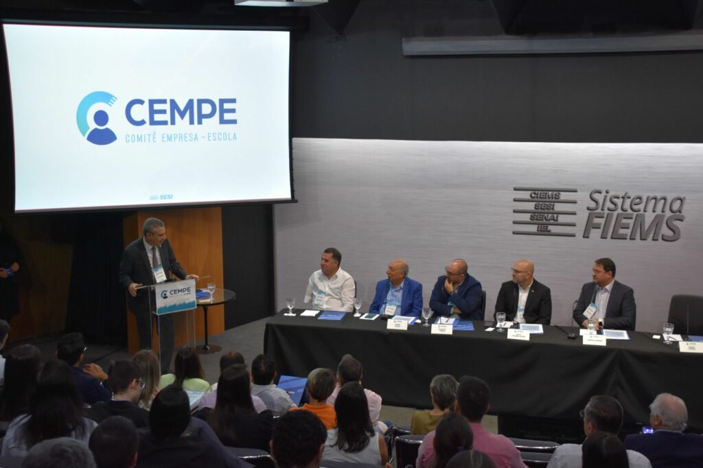 Na FIEMS, Paulo Corrêa discute educação e novas oportunidades no mercado de trabalho Na FIEMS, Paulo Corrêa discute educação e novas oportunidades no mercado de trabalho