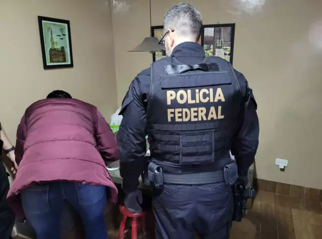 Grupo que espalha material de estupro de crianças é alvo de operação nacional Grupo que espalha material de estupro de crianças é alvo de operação nacional