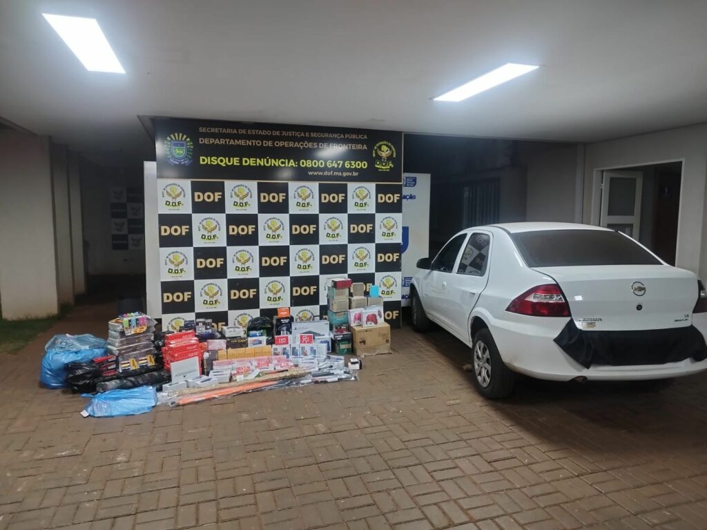 Maracaju: DOF apreende veículos carregados com mais de R$ 400 mil em materiais ilegais Maracaju: DOF apreende veículos carregados com mais de R$ 400 mil em materiais ilegais