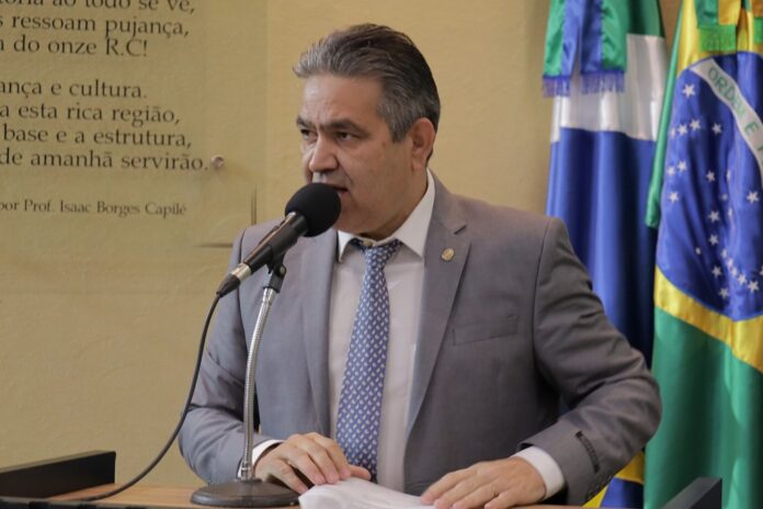 FOTO_01_MARCELINO_AUTOR_PROJETO_DIA_DA_CHIPA