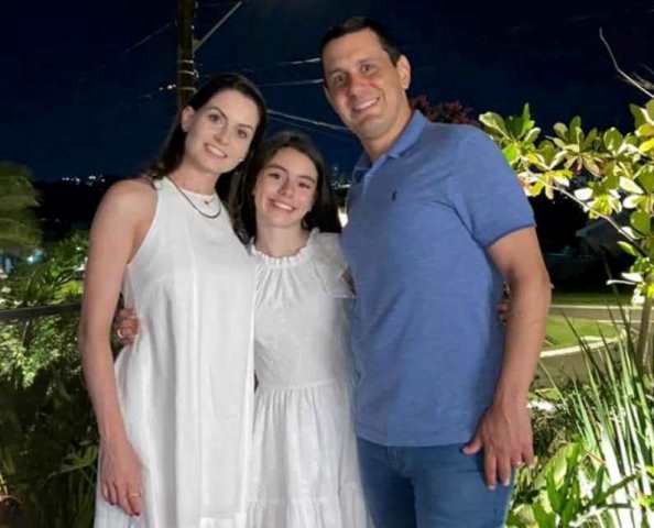 Saiba quem faz aniversário hoje, dia 25/08/24, por Dora Nunes Saiba quem faz aniversário hoje, dia 25/08/24, por Dora Nunes