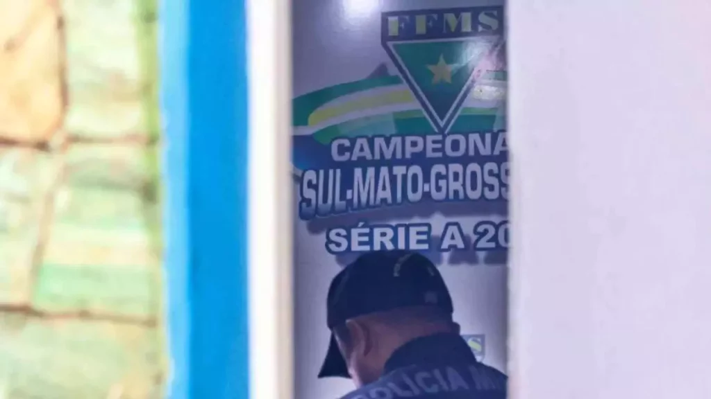 Francisco Cezário é preso novamente em Campo Grande e levado pelo Gaeco Francisco Cezário é preso novamente em Campo Grande e levado pelo Gaeco