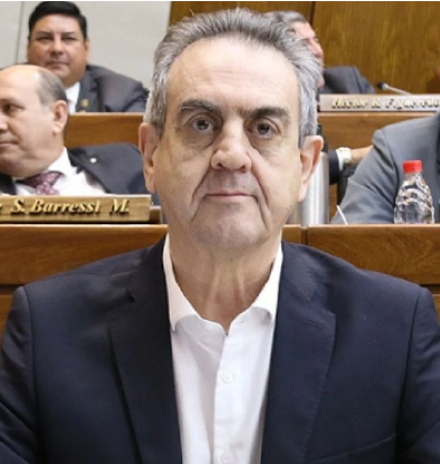 Cartistas cuestionados critican y piden la cabeza de Orué en la DNIT Cartistas cuestionados critican y piden la cabeza de Orué en la DNIT