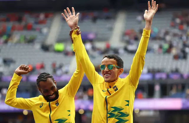 Yeltsin retorna de Paris para Campo Grande com recorde, ouro e bronze Yeltsin retorna de Paris para Campo Grande com recorde, ouro e bronze