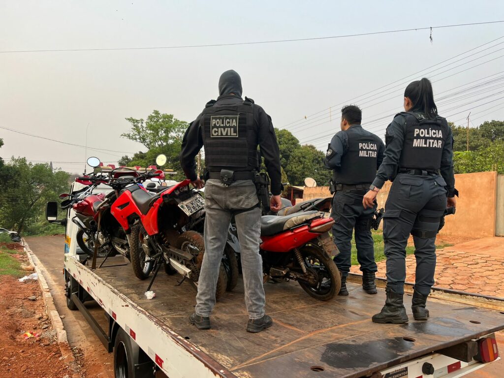 Em Ponta Porã, irmãos são presos pelo crime de adulteração em veículos Em Ponta Porã, irmãos são presos pelo crime de adulteração em veículos