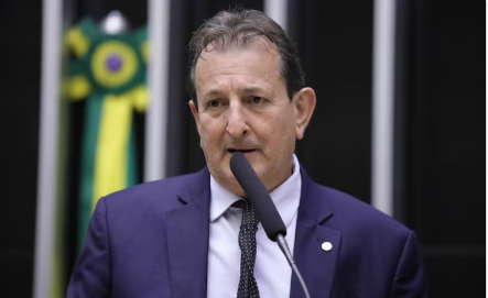 Lei brasileira é insuficiente para punir queimadas, diz presidente do Ibama Lei brasileira é insuficiente para punir queimadas, diz presidente do Ibama