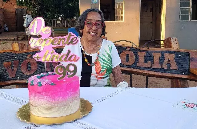 Primeira vereadora de Ribas do Rio Pardo morre aos 102 anos Primeira vereadora de Ribas do Rio Pardo morre aos 102 anos