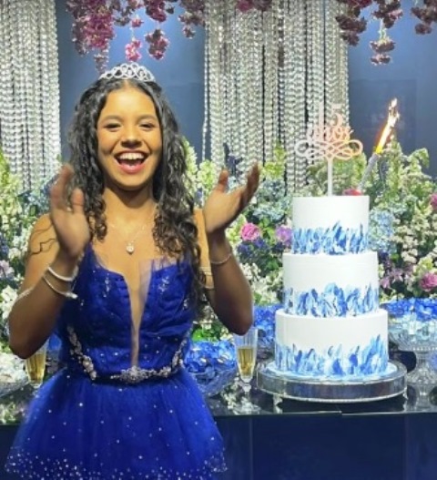 Saiba quem faz aniversário hoje, dia 28/10/24, por Dora Nunes Saiba quem faz aniversário hoje, dia 28/10/24, por Dora Nunes