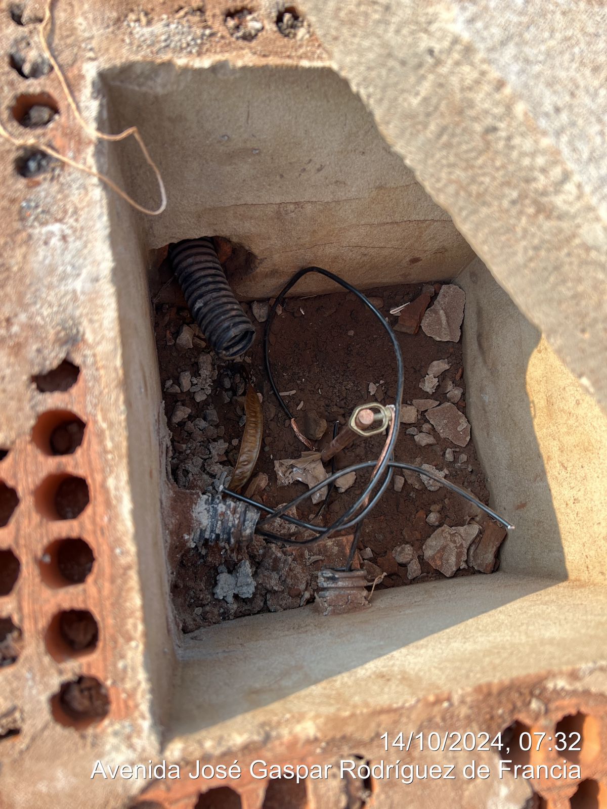 Novo furto de fios em Ponta Porã: desta vez na linha internacional Novo furto de fios em Ponta Porã: desta vez na linha internacional