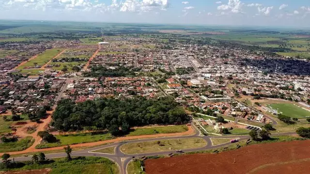 Cinco municípios abrem a semana comemorando aniversário de 61 anos Cinco municípios abrem a semana comemorando aniversário de 61 anos