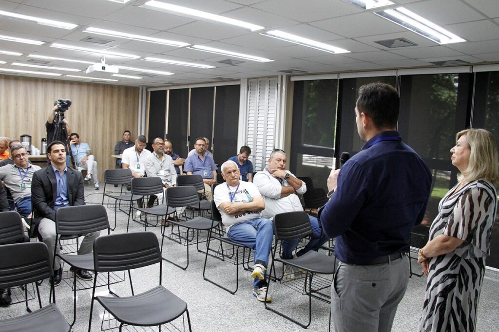 Servidores da ALMS participam de palestra sobre prevenção e diagnóstico do câncer de próstata Servidores da ALMS participam de palestra sobre prevenção e diagnóstico do câncer de próstata