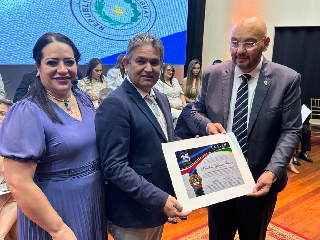 Comemoração do Jubileu de Prata do Parlim marca pelos laços de amizade entre brasileiros e paraguaios Comemoração do Jubileu de Prata do Parlim marca pelos laços de amizade entre brasileiros e paraguaios