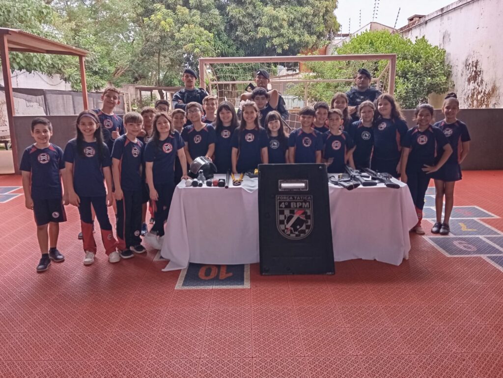 Ponta Porã: PM leva emoção e aprendizado para a Escola Mappe com demonstração da Força Tática e do Canil Ponta Porã: PM leva emoção e aprendizado para a Escola Mappe com demonstração da Força Tática e do Canil