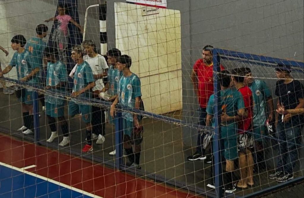 Futsal: Escola Estadual Ramiro Noronha é campeã na categoria sub - 16 dos jogos Escolares de Ponta Porã Futsal: Escola Estadual Ramiro Noronha é campeã na categoria sub - 16 dos jogos Escolares de Ponta Porã