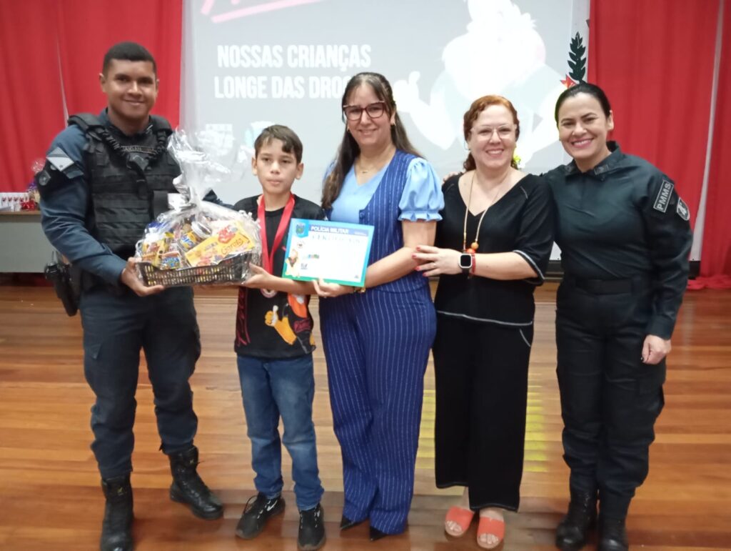 4º BPM e Secretaria de Educação de Ponta Porã realizam formatura do PROERD e reúnem mais de 700 crianças 4º BPM e Secretaria de Educação de Ponta Porã realizam formatura do PROERD e reúnem mais de 700 crianças