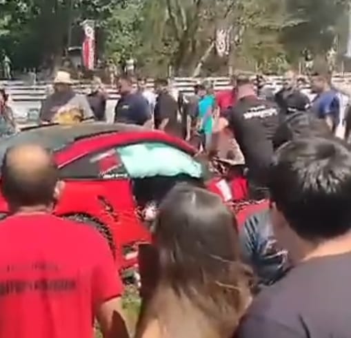 Tragédia no Asfalto: Empresário Carlos Augusto Flores de Oliveira morre em corrida de Porsche em Assunção Tragédia no Asfalto: Empresário Carlos Augusto Flores de Oliveira morre em corrida de Porsche em Assunção