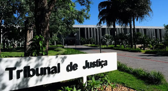 Após 12 dias, desembargadores suspeitos de vender sentenças colocam tornozeleira eletrônica em MS