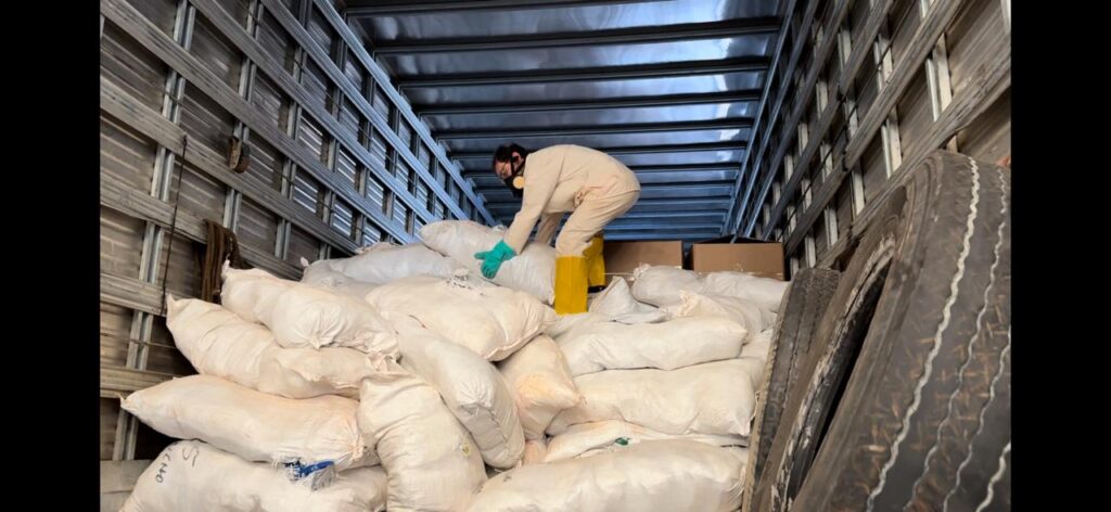 Receita Federal em Ponta Porã firma compromisso e destina mercadorias inflamáveis para a destruição Receita Federal em Ponta Porã firma compromisso e destina mercadorias inflamáveis para a destruição