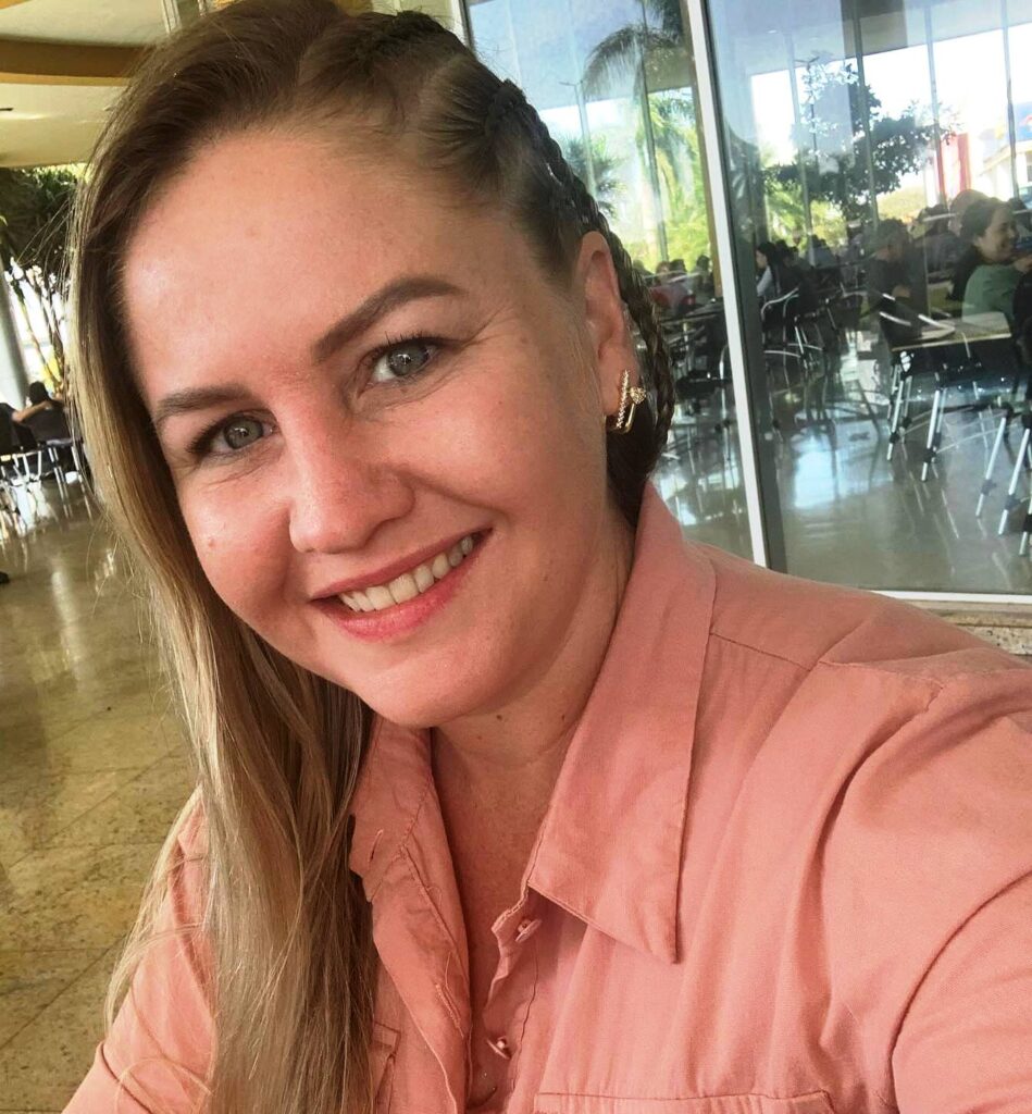 Saiba quem faz aniversário hoje, dia 04/12/24, por Dora Nunes Saiba quem faz aniversário hoje, dia 04/12/24, por Dora Nunes