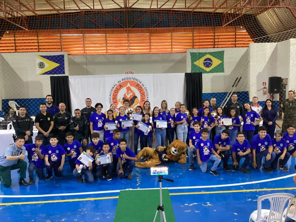 PM de Caracol forma alunos da rede municipal no Proerd PM de Caracol forma alunos da rede municipal no Proerd