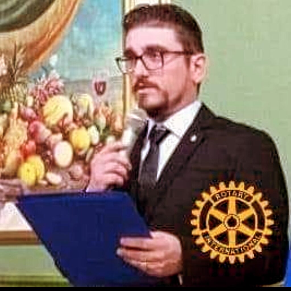 Ponta Porã: Professor Yhulds Bueno toma posse na ABROL - Academia Rotaria de Letras de Mato Grosso do Sul Ponta Porã: Professor Yhulds Bueno toma posse na ABROL - Academia Rotaria de Letras de Mato Grosso do Sul