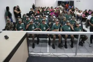 Projeto Florestinha realiza formatura e promoção de alunos Projeto Florestinha realiza formatura e promoção de alunos