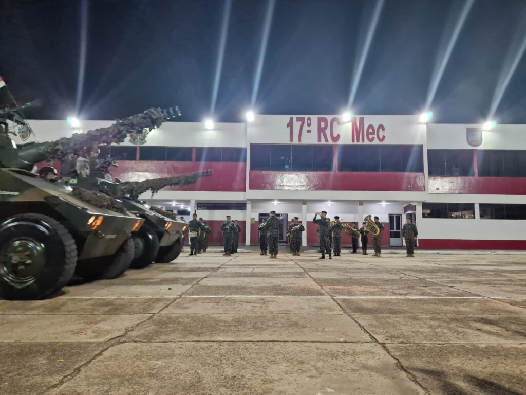 17º RC Mec teve troca de comando nesta quarta-feira 17º RC Mec teve troca de comando nesta quarta-feira