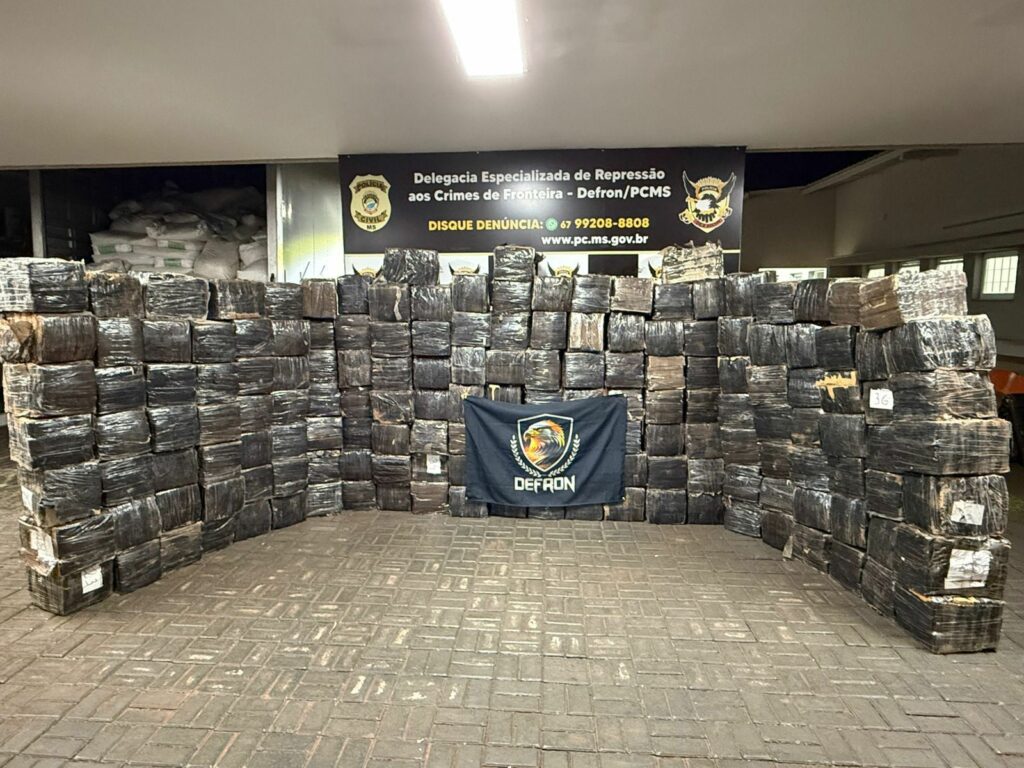 PC deflagra operação “Psicultrópicos”, cumpre mandado de busca e apreensão e prende quatro por tráfico de drogas PC deflagra operação “Psicultrópicos”, cumpre mandado de busca e apreensão e prende quatro por tráfico de drogas
