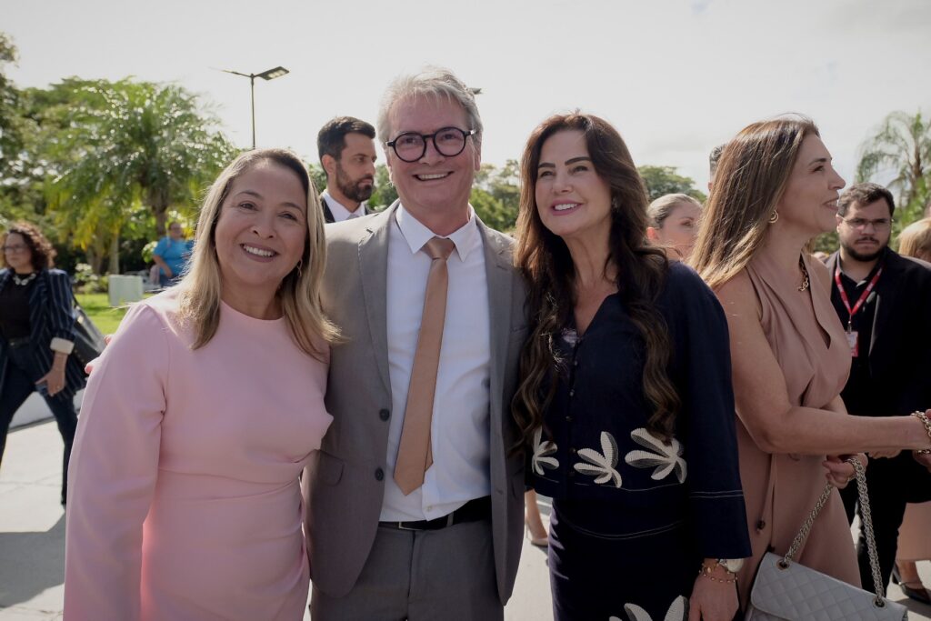 Lia Nogueira reforça compromisso com a inclusão e defesa da mulher na abertura dos trabalhos legislativos de 2025 Lia Nogueira reforça compromisso com a inclusão e defesa da mulher na abertura dos trabalhos legislativos de 2025