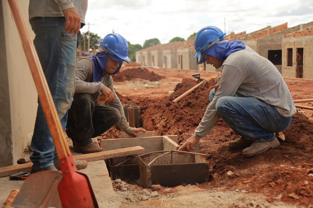 Projetos garantem moradias para 261 famílias em Ponta Porã Projetos garantem moradias para 261 famílias em Ponta Porã