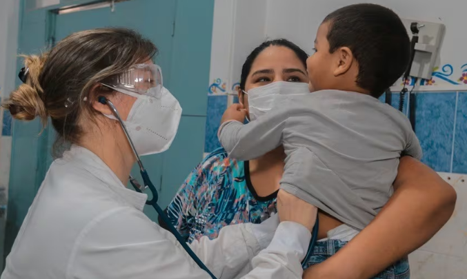 Salud emite alerta epidemiológica ante aumento de casos de tos ferina