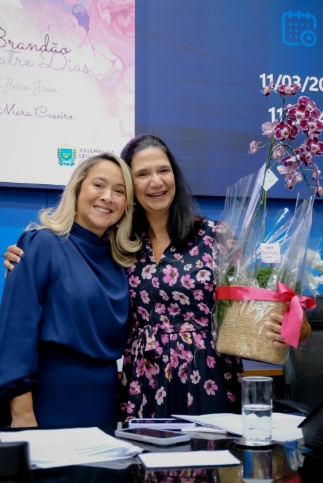 Troféu Celina Jallad: Lia Nogueira reconhece coragem das mães atípicas