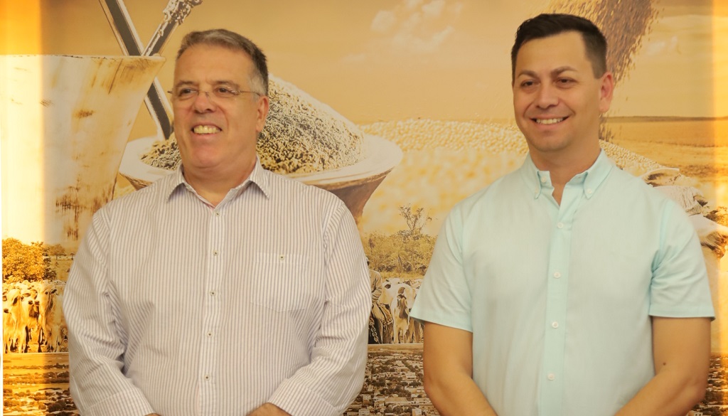 Ponta Porã: Eduardo Campos ressalta atenção exclusiva ao empossar secretário de Esporte e Lazer Ponta Porã: Eduardo Campos ressalta atenção exclusiva ao empossar secretário de Esporte e Lazer