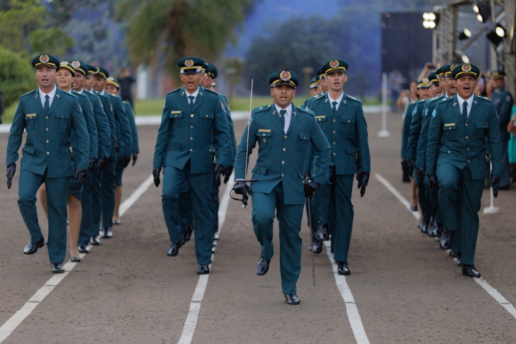 Na entrega do Espadim Tiradentes, Coronel David reitera compromisso pelo fortalecimento da PM 