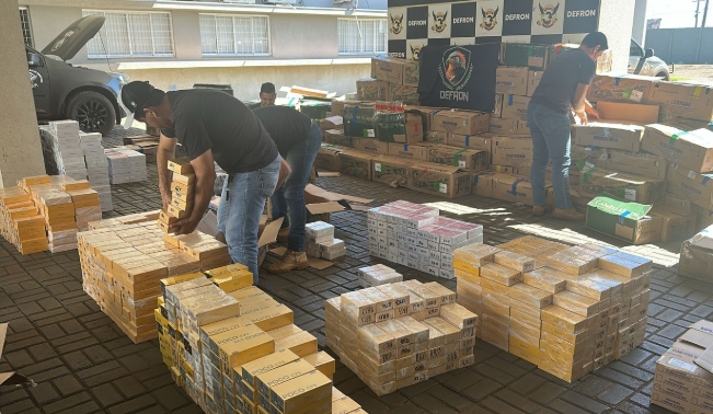 DEFRON intercepta carga milionária de celulares em caminhão frigorífico
