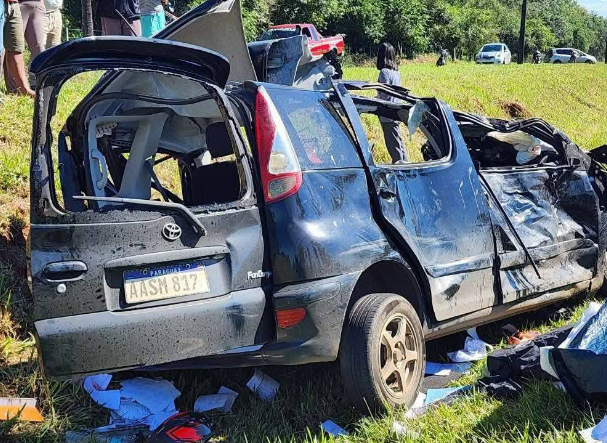 Violento choque deja tres fallecidos en Santa Rosa Misiones Violento choque deja tres fallecidos en Santa Rosa Misiones