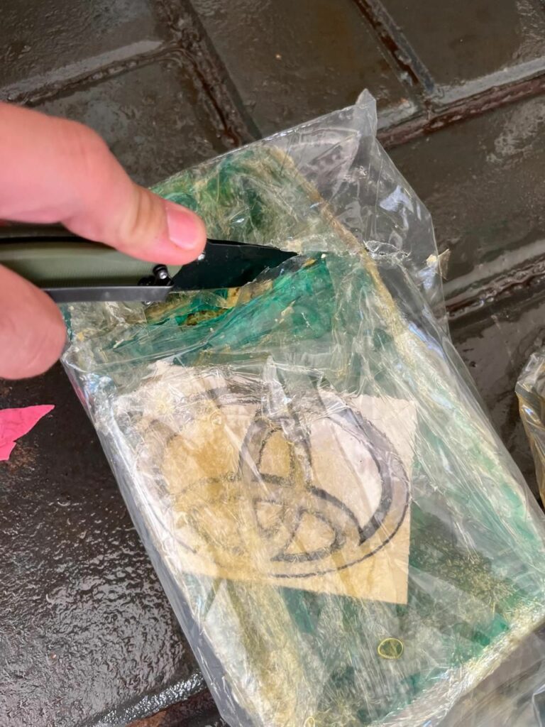 Defron encontra cocaína em fundo falso de caminhonete apreendida Defron encontra cocaína em fundo falso de caminhonete apreendida